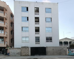 CLYDE STUDIO APARTMENTs